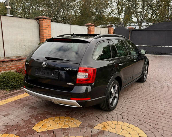 Шкода Octavia Scout 2015 у Луцьку на Automoto.ua Чорний Шкода Octavia Scout, об'ємом двигуна 2 л та пробігом 292 тис. км за 14999 $, фото 8 на Automoto.ua