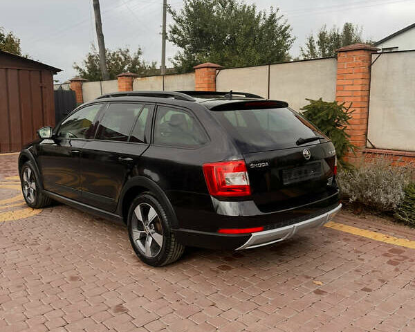 Шкода Octavia Scout 2015 у Луцьку на Automoto.ua Чорний Шкода Octavia Scout, об'ємом двигуна 2 л та пробігом 292 тис. км за 14999 $, фото 6 на Automoto.ua