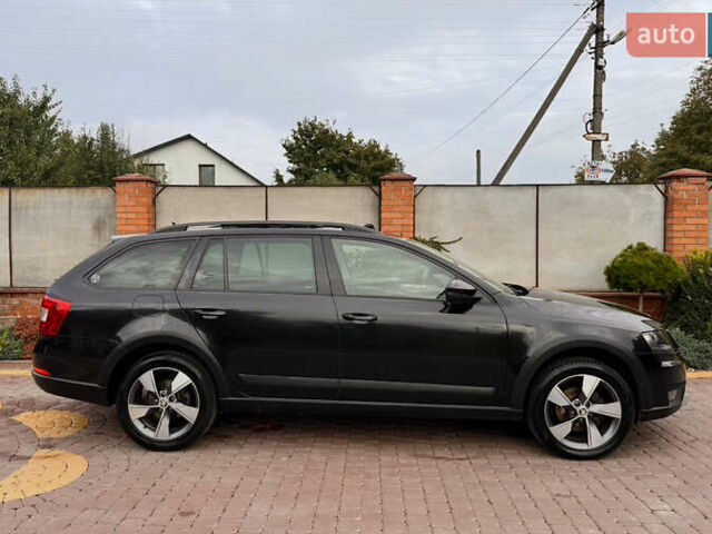 Шкода Octavia Scout 2015 у Луцьку на Automoto.ua Чорний Шкода Octavia Scout, об'ємом двигуна 2 л та пробігом 292 тис. км за 14999 $, фото 4 на Automoto.ua