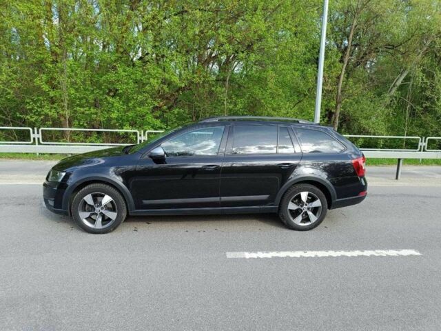 Чорний Шкода Octavia Scout, об'ємом двигуна 2 л та пробігом 251 тис. км за 15700 $, фото 1 на Automoto.ua