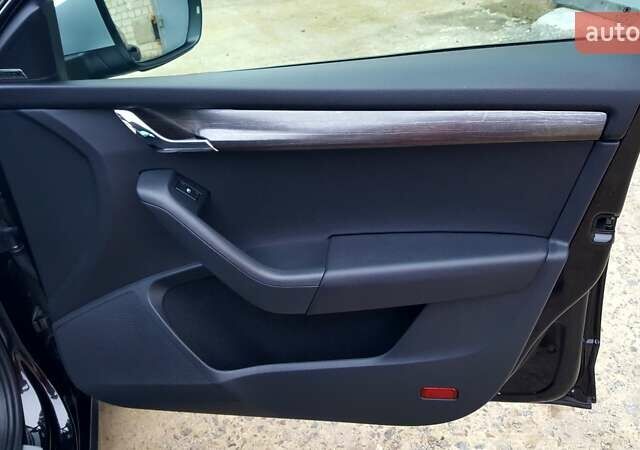 Чорний Шкода Octavia Scout, об'ємом двигуна 2 л та пробігом 266 тис. км за 16990 $, фото 28 на Automoto.ua