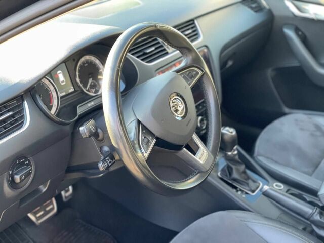 Чорний Шкода Octavia Scout, об'ємом двигуна 2 л та пробігом 255 тис. км за 16800 $, фото 20 на Automoto.ua