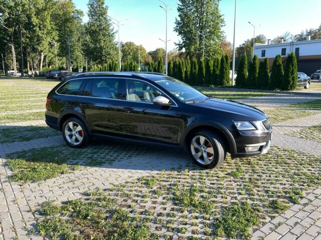 Чорний Шкода Octavia Scout, об'ємом двигуна 2 л та пробігом 255 тис. км за 16800 $, фото 14 на Automoto.ua