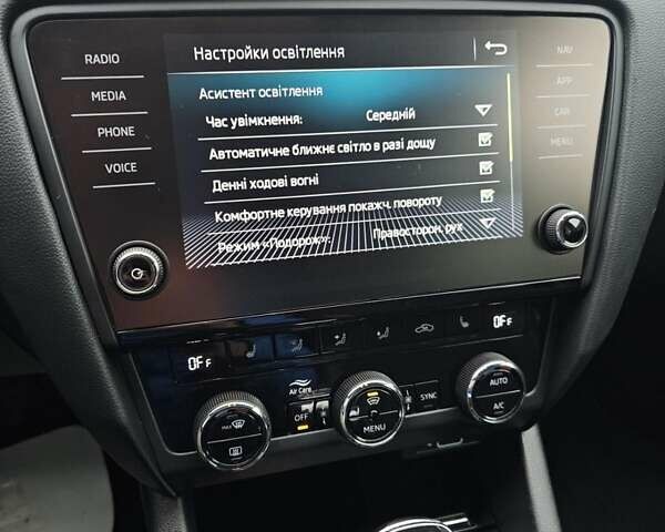 Чорний Шкода Octavia Scout, об'ємом двигуна 1.97 л та пробігом 246 тис. км за 18900 $, фото 37 на Automoto.ua