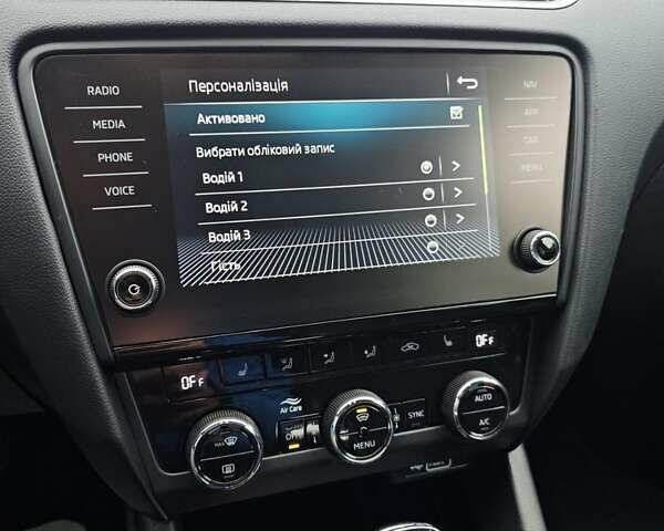 Чорний Шкода Octavia Scout, об'ємом двигуна 1.97 л та пробігом 246 тис. км за 18900 $, фото 35 на Automoto.ua