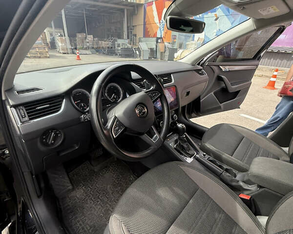 Чорний Шкода Octavia Scout, об'ємом двигуна 1.97 л та пробігом 251 тис. км за 21400 $, фото 16 на Automoto.ua