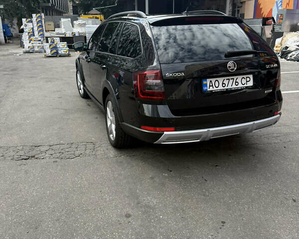 Чорний Шкода Octavia Scout, об'ємом двигуна 1.97 л та пробігом 251 тис. км за 21400 $, фото 6 на Automoto.ua