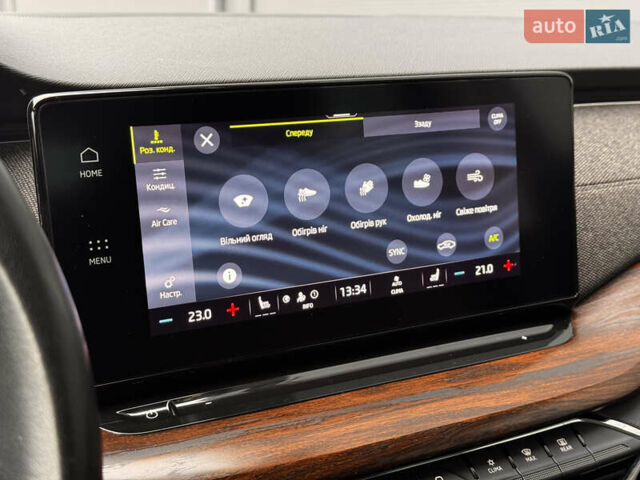 Черный Шкода Октавия Скаут, объемом двигателя 2 л и пробегом 197 тыс. км за 24900 $, фото 58 на Automoto.ua