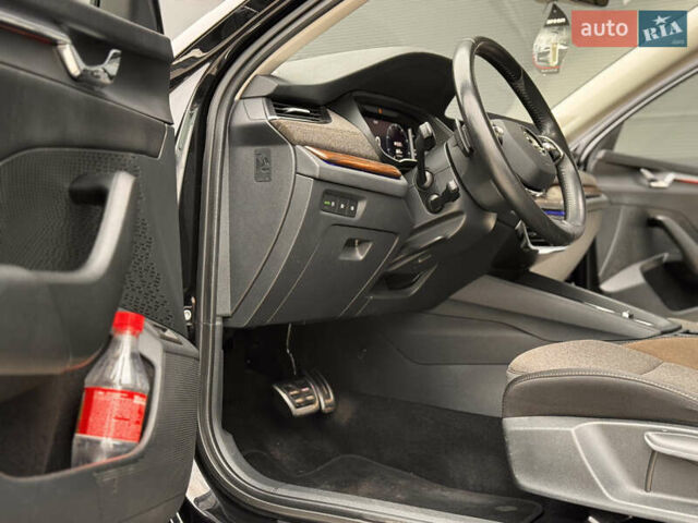 Черный Шкода Октавия Скаут, объемом двигателя 2 л и пробегом 197 тыс. км за 24900 $, фото 38 на Automoto.ua