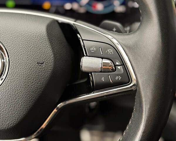 Черный Шкода Октавия Скаут, объемом двигателя 2 л и пробегом 197 тыс. км за 24900 $, фото 34 на Automoto.ua