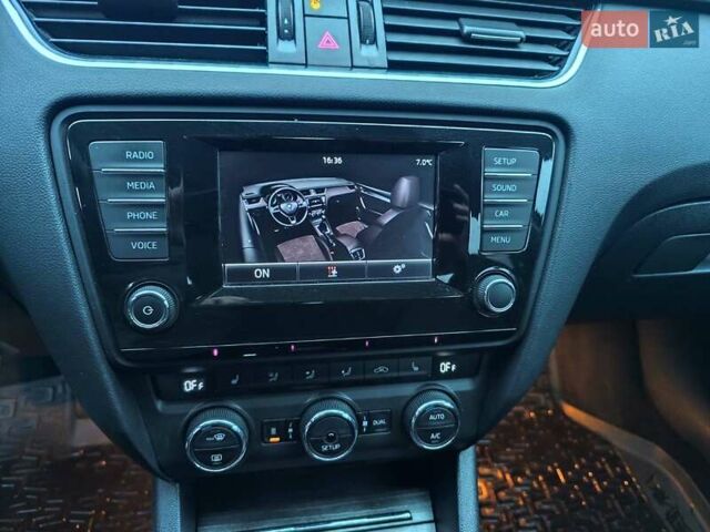 Коричневий Шкода Octavia Scout, об'ємом двигуна 1.97 л та пробігом 281 тис. км за 13200 $, фото 5 на Automoto.ua