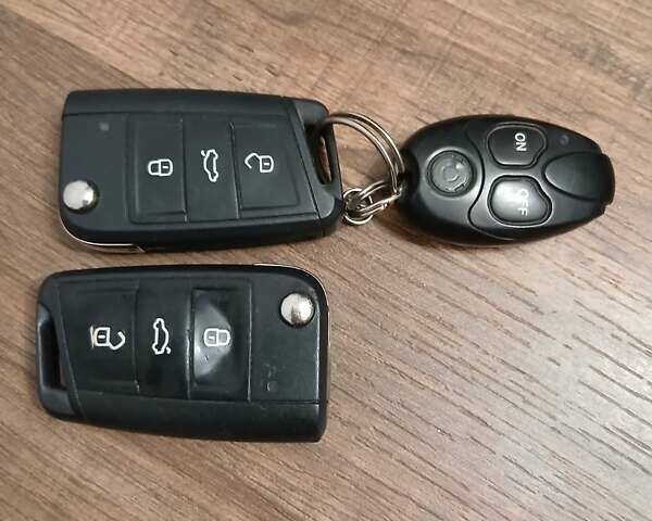 Коричневий Шкода Octavia Scout, об'ємом двигуна 1.97 л та пробігом 281 тис. км за 13200 $, фото 3 на Automoto.ua