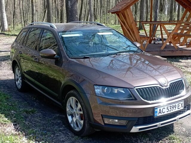 Коричневий Шкода Octavia Scout, об'ємом двигуна 2 л та пробігом 247 тис. км за 16400 $, фото 5 на Automoto.ua