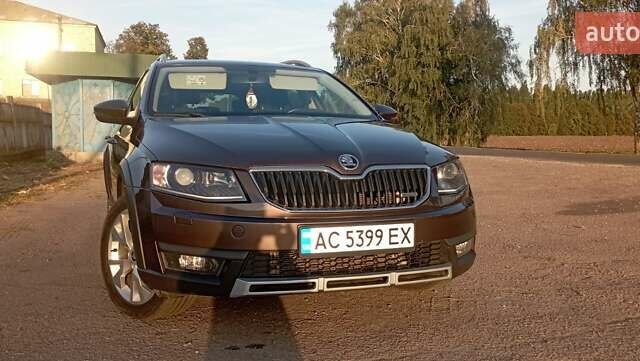 Коричневый Шкода Октавия Скаут, объемом двигателя 2 л и пробегом 257 тыс. км за 15900 $, фото 14 на Automoto.ua