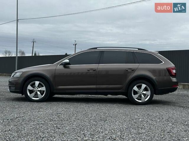 Коричневый Шкода Октавия Скаут, объемом двигателя 1.97 л и пробегом 231 тыс. км за 19699 $, фото 7 на Automoto.ua
