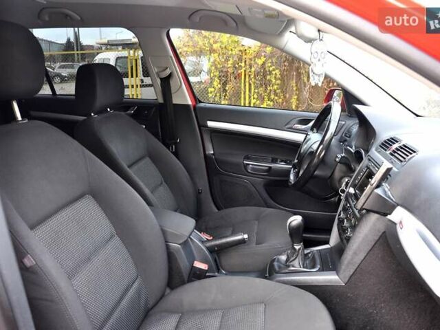 Червоний Шкода Octavia Scout, об'ємом двигуна 2 л та пробігом 269 тис. км за 6700 $, фото 27 на Automoto.ua