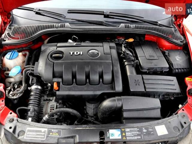 Червоний Шкода Octavia Scout, об'ємом двигуна 2 л та пробігом 269 тис. км за 6700 $, фото 35 на Automoto.ua