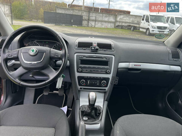 Шкода Октавия Скаут 2009 в Рожище на Automoto.ua Красный Шкода Октавия Скаут, объемом двигателя 1.8 л и пробегом 177 тыс. км за 8799 $, фото 10 на Automoto.ua