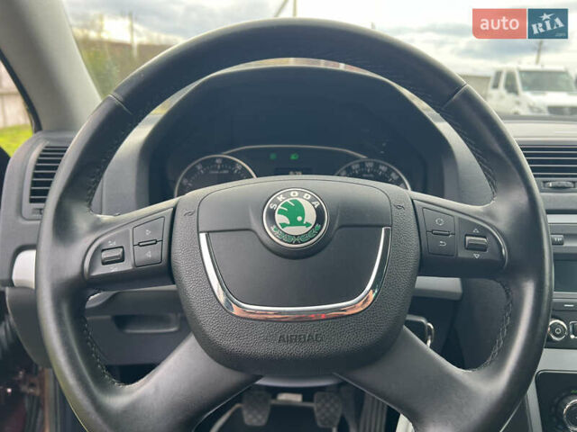 Шкода Октавия Скаут 2009 в Рожище на Automoto.ua Красный Шкода Октавия Скаут, объемом двигателя 1.8 л и пробегом 177 тыс. км за 8799 $, фото 16 на Automoto.ua