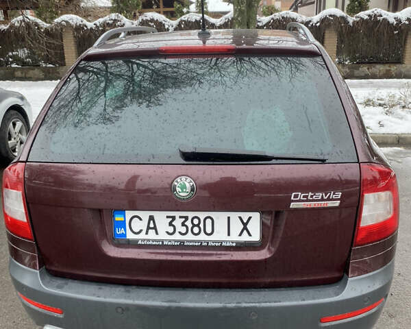 Червоний Шкода Octavia Scout, об'ємом двигуна 2 л та пробігом 346 тис. км за 12000 $, фото 8 на Automoto.ua