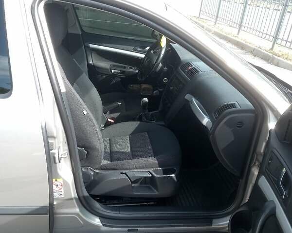 Шкода Октавия Скаут, объемом двигателя 1.98 л и пробегом 252 тыс. км за 6500 $, фото 10 на Automoto.ua