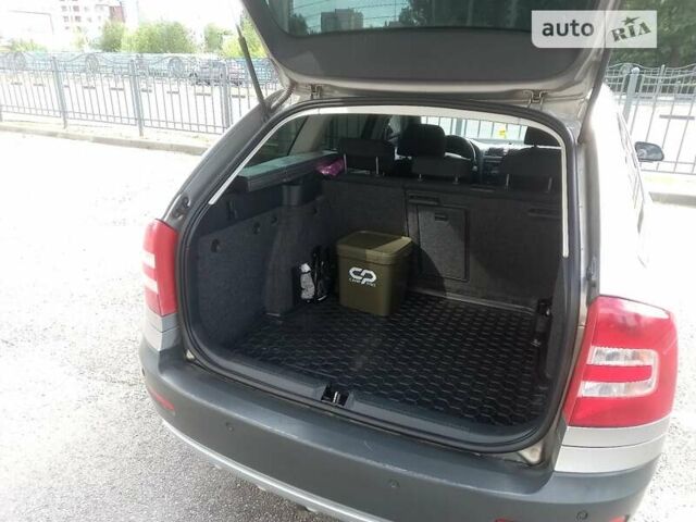Шкода Октавия Скаут, объемом двигателя 1.98 л и пробегом 252 тыс. км за 6500 $, фото 29 на Automoto.ua