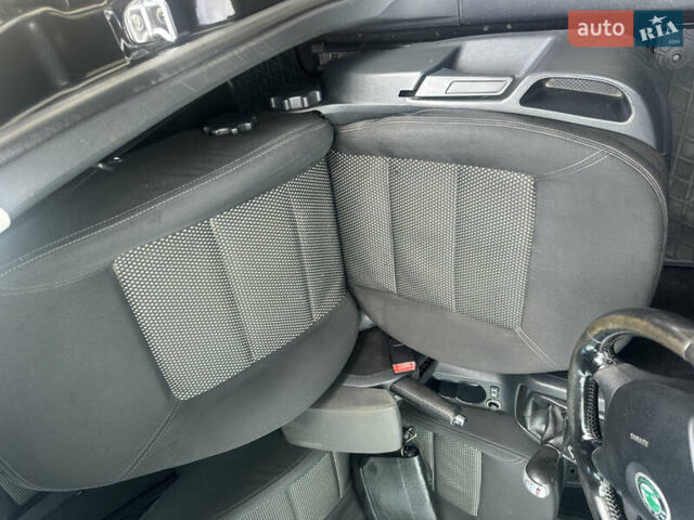 Шкода Октавия Скаут, объемом двигателя 2 л и пробегом 165 тыс. км за 4950 $, фото 20 на Automoto.ua