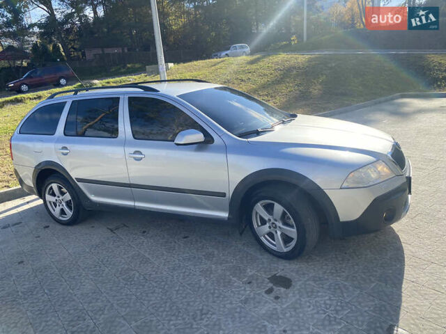 Шкода Октавия Скаут, объемом двигателя 2 л и пробегом 330 тыс. км за 7100 $, фото 4 на Automoto.ua