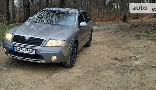 Шкода Octavia Scout, об'ємом двигуна 2 л та пробігом 423 тис. км за 7299 $, фото 24 на Automoto.ua