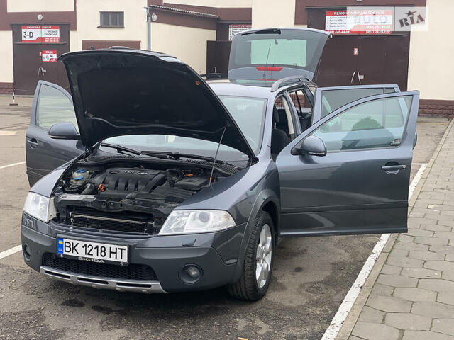 Шкода Octavia Scout, об'ємом двигуна 2 л та пробігом 295 тис. км за 10999 $, фото 56 на Automoto.ua