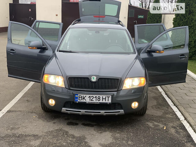 Шкода Octavia Scout, об'ємом двигуна 2 л та пробігом 295 тис. км за 10999 $, фото 2 на Automoto.ua