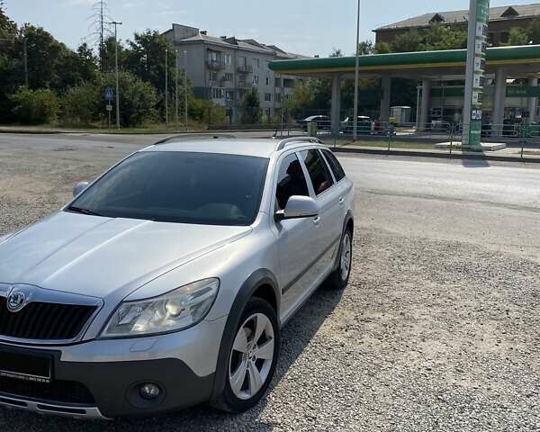 Шкода Octavia Scout, об'ємом двигуна 1.97 л та пробігом 405 тис. км за 10200 $, фото 11 на Automoto.ua