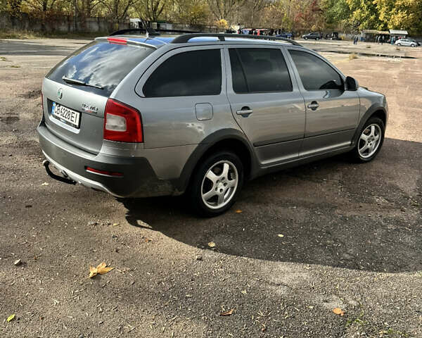 Шкода Октавия Скаут, объемом двигателя 2 л и пробегом 300 тыс. км за 10900 $, фото 4 на Automoto.ua