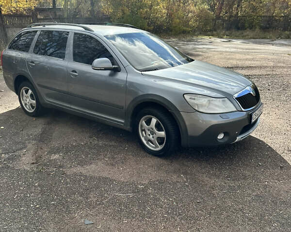 Шкода Октавия Скаут, объемом двигателя 2 л и пробегом 300 тыс. км за 10900 $, фото 5 на Automoto.ua