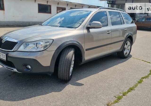 Шкода Octavia Scout, об'ємом двигуна 1.8 л та пробігом 152 тис. км за 11399 $, фото 1 на Automoto.ua