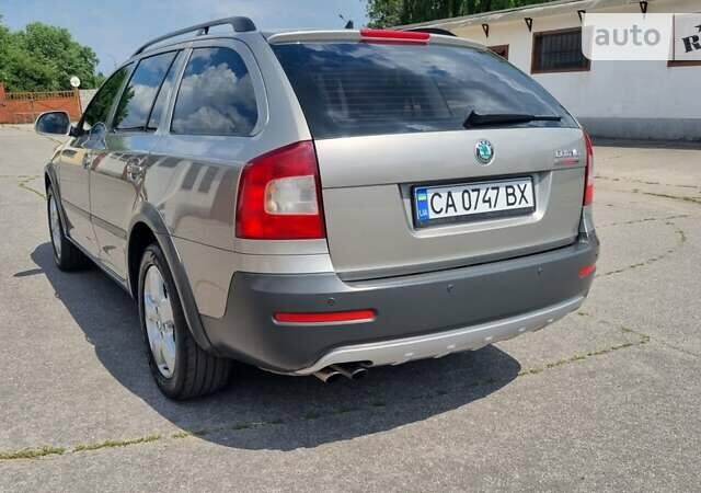 Шкода Octavia Scout, об'ємом двигуна 1.8 л та пробігом 152 тис. км за 11399 $, фото 5 на Automoto.ua