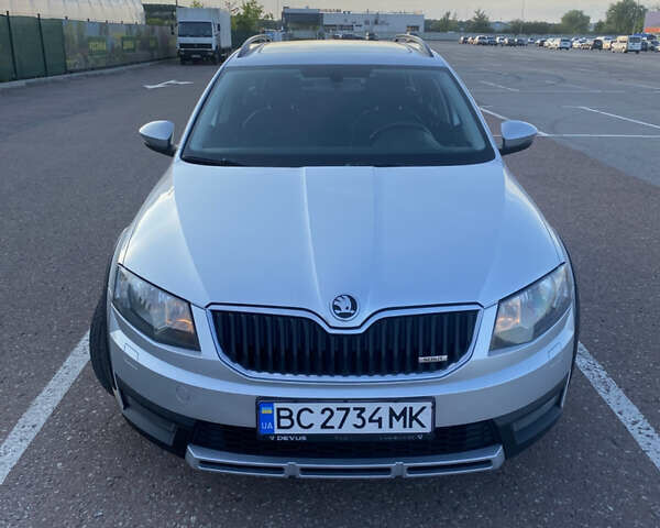 Шкода Октавия Скаут, объемом двигателя 2 л и пробегом 307 тыс. км за 14900 $, фото 3 на Automoto.ua