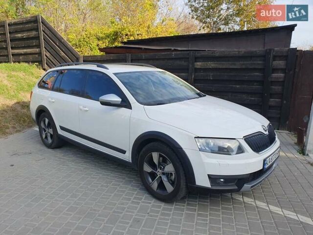 Шкода Октавия Скаут, объемом двигателя 2 л и пробегом 250 тыс. км за 14100 $, фото 2 на Automoto.ua