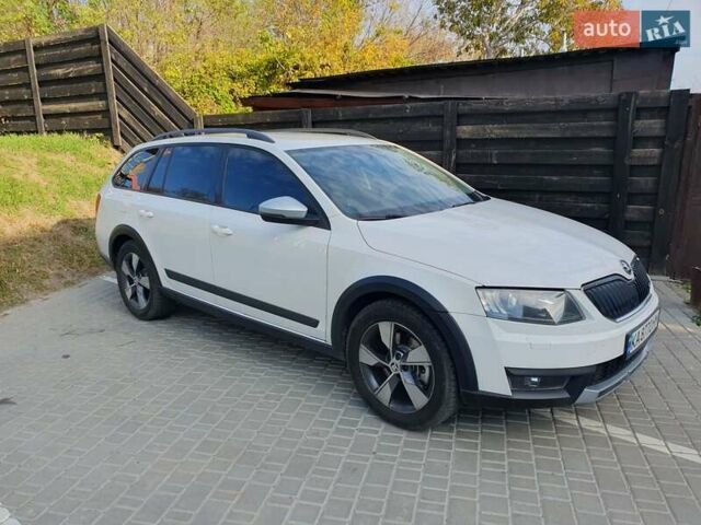 Шкода Октавия Скаут, объемом двигателя 2 л и пробегом 250 тыс. км за 14100 $, фото 4 на Automoto.ua
