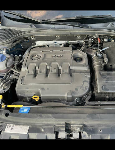 Шкода Октавия Скаут, объемом двигателя 2 л и пробегом 275 тыс. км за 16300 $, фото 7 на Automoto.ua