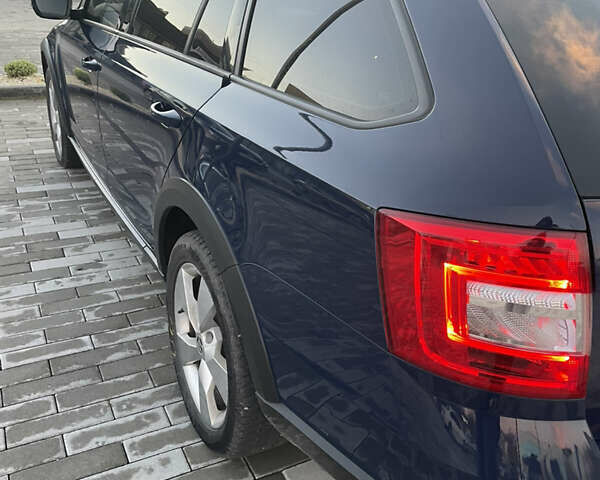 Шкода Октавия Скаут, объемом двигателя 2 л и пробегом 275 тыс. км за 16300 $, фото 4 на Automoto.ua