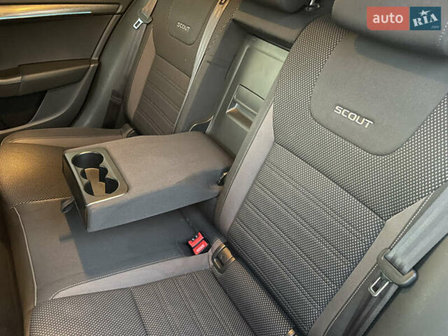 Шкода Октавия Скаут, объемом двигателя 2 л и пробегом 275 тыс. км за 16300 $, фото 6 на Automoto.ua