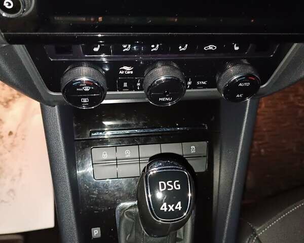 Шкода Октавия Скаут, объемом двигателя 1.97 л и пробегом 173 тыс. км за 21700 $, фото 9 на Automoto.ua