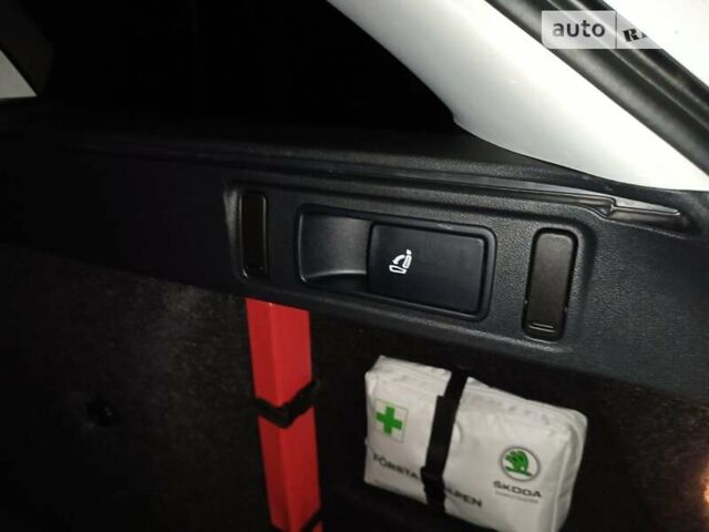 Шкода Октавия Скаут, объемом двигателя 1.97 л и пробегом 173 тыс. км за 21700 $, фото 55 на Automoto.ua