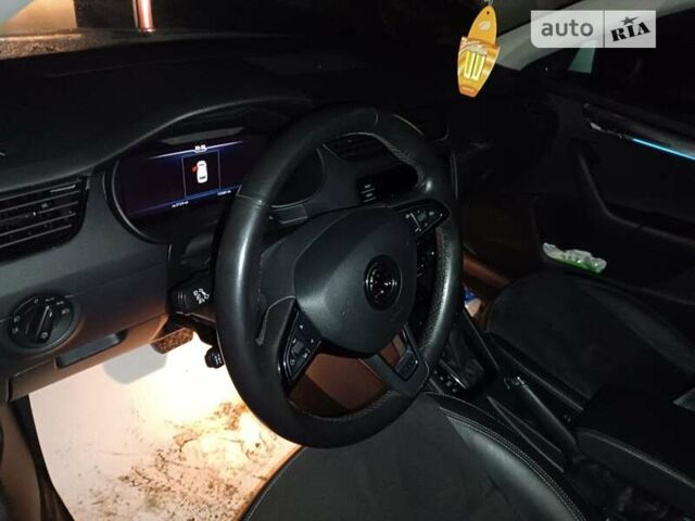 Шкода Октавия Скаут, объемом двигателя 1.97 л и пробегом 173 тыс. км за 21700 $, фото 2 на Automoto.ua