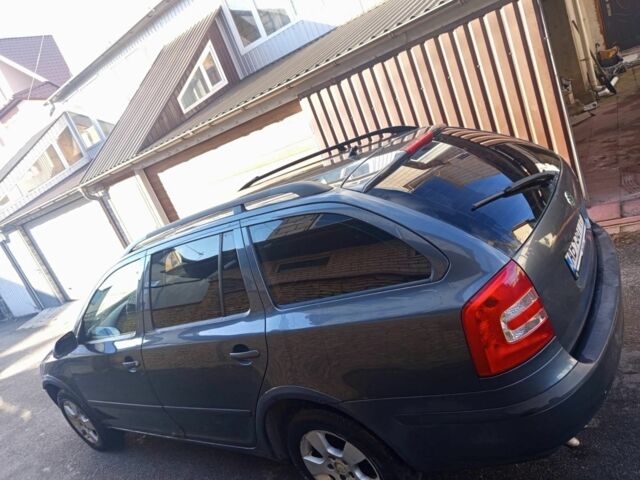 Серый Шкода Октавия Скаут, объемом двигателя 1.9 л и пробегом 280 тыс. км за 4700 $, фото 2 на Automoto.ua