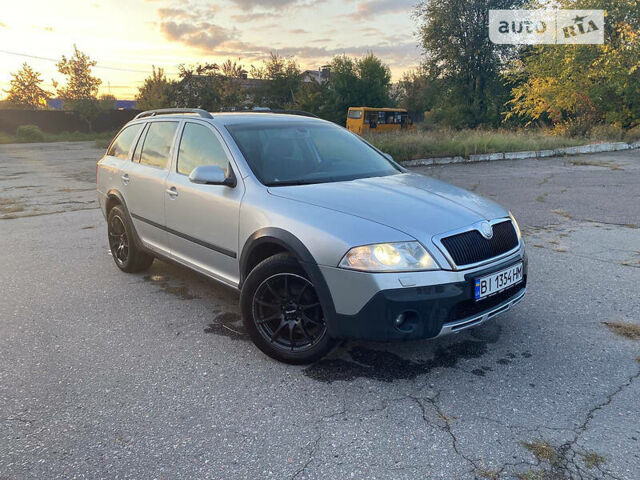 Сірий Шкода Octavia Scout, об'ємом двигуна 2 л та пробігом 287 тис. км за 6900 $, фото 5 на Automoto.ua