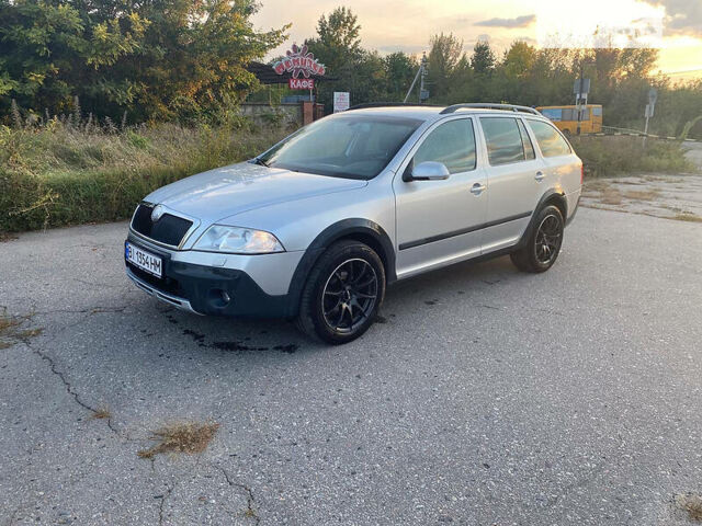 Сірий Шкода Octavia Scout, об'ємом двигуна 2 л та пробігом 287 тис. км за 6900 $, фото 3 на Automoto.ua