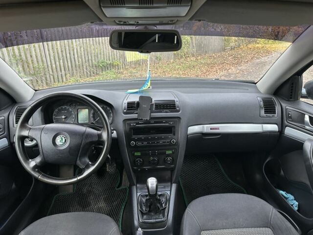 Сірий Шкода Octavia Scout, об'ємом двигуна 2 л та пробігом 281 тис. км за 3500 $, фото 12 на Automoto.ua