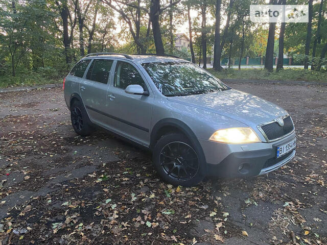 Сірий Шкода Octavia Scout, об'ємом двигуна 2 л та пробігом 287 тис. км за 6900 $, фото 8 на Automoto.ua